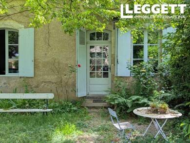 Maison à vendre 294 250 € 8 pièces 4 chambres 245 m² 1 255 m² de terrain Sainte-Sévère-sur-Indre 36160