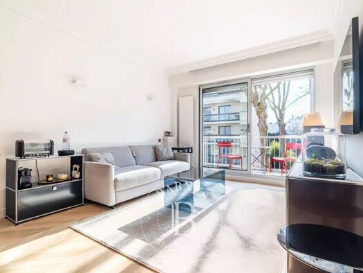 Appartement à vendre 480 000 € 1 pièce 28,94 m² Étage 2/4 Parc d'Orléans Neuilly-sur-Seine 92200