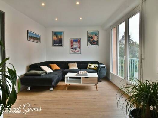 Appartement à vendre 182 000 € 3 pièces 2 chambres 78 m² 5ème étage La Plaine Billère 64140