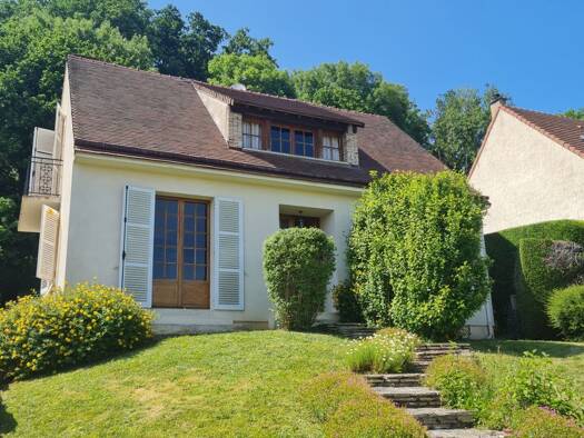Maison à vendre 217 000 € 5 pièces 4 chambres 115 m² 1 577 m² de terrain Jouy 28300