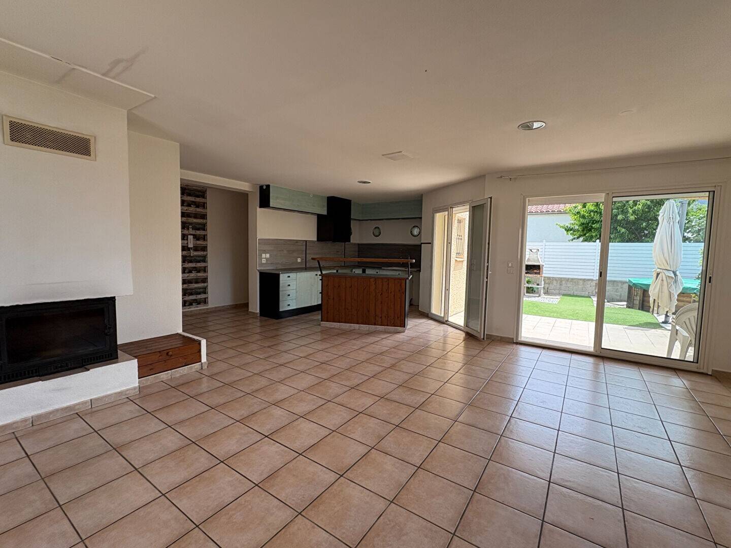 Maison à vendre, 92m², SAINT GENIS DES FONTAINES
