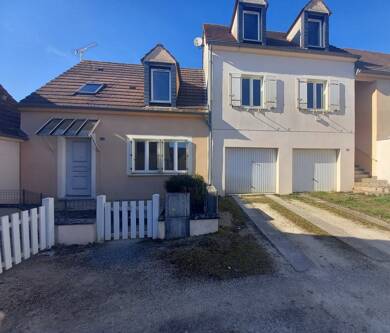 Maison à vendre 125 000 € 6 pièces 4 chambres 136 m² Valencay 36600