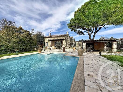 Maison à vendre 836 000 € 7 pièces 5 chambres 270 m² Gigean 34770