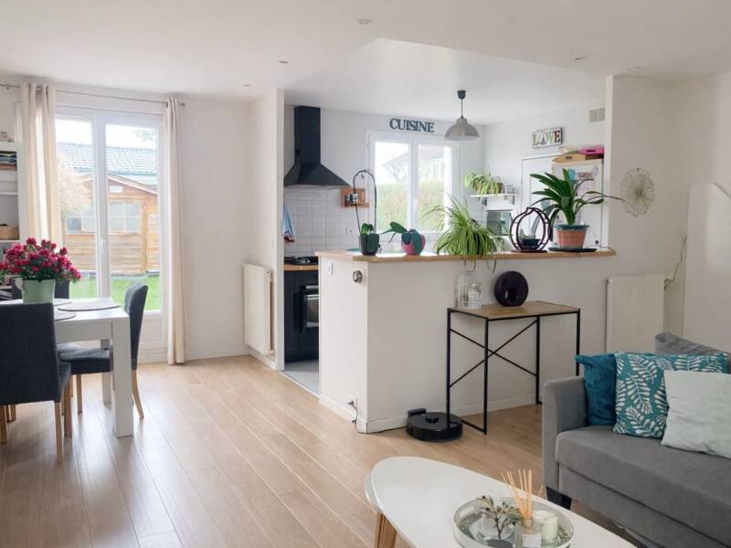 Maison à vendre, 81m², VOISINS LE BRETONNEUX