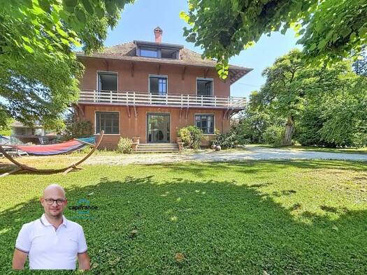 Maison à vendre 374 000 € 7 pièces 6 chambres 218 m² 1 877 m² de terrain Le Pont-de-Beauvoisin 38480