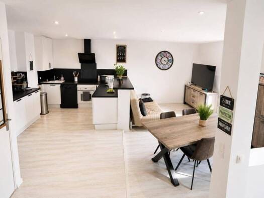 Duplex à vendre 140 000 € 5 pièces 3 chambres 94 m² Étage 2/2 Cassayet Narbonne 11100