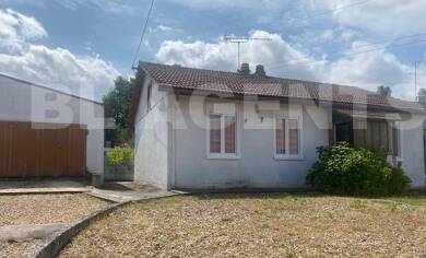 Maison de plain-pied à vendre 70 000 € 4 pièces 3 chambres 62 m² 511 m² de terrain Villemandeur 45700