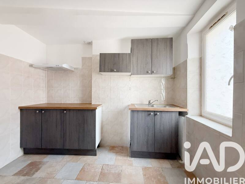 Maison à louer, 33m², CUERS