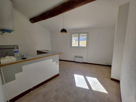 Appartement à louer 690 € 2 pièces 1 chambre 25,9 m² Étage 4/4 Aix-en-Provence 13100