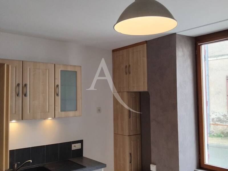 Maison à louer, 78m², BEAULIEU SUR LAYON