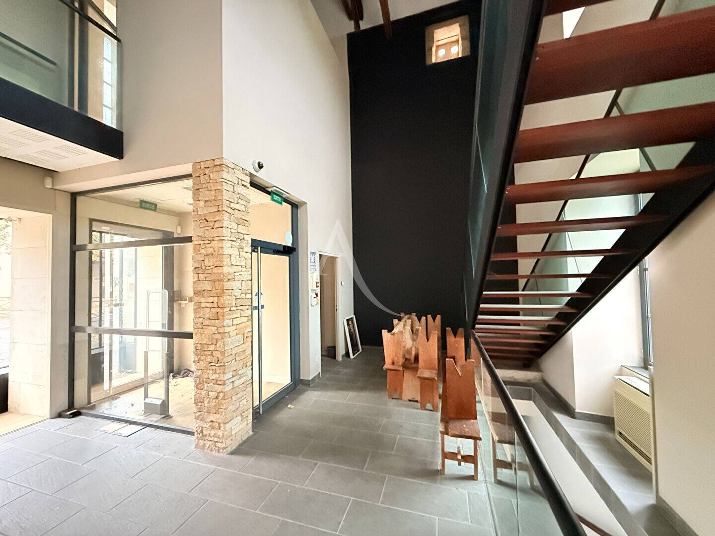 Maison à vendre, 166m², PUY L'EVEQUE