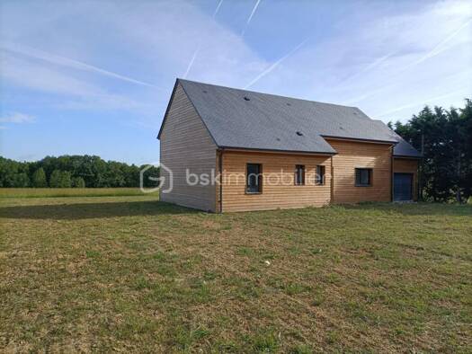 Maison de plain-pied à vendre 250 000 € 4 pièces 3 chambres 91 m² 1 970 m² de terrain Château-Renault 37110