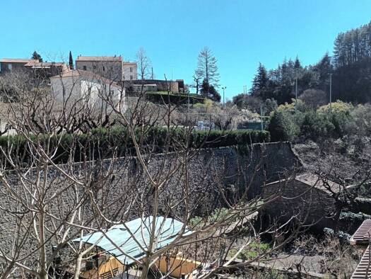 Appartement à vendre 66 000 € 3 pièces 2 chambres 83,3 m² Étage 1/2 Graissessac 34260