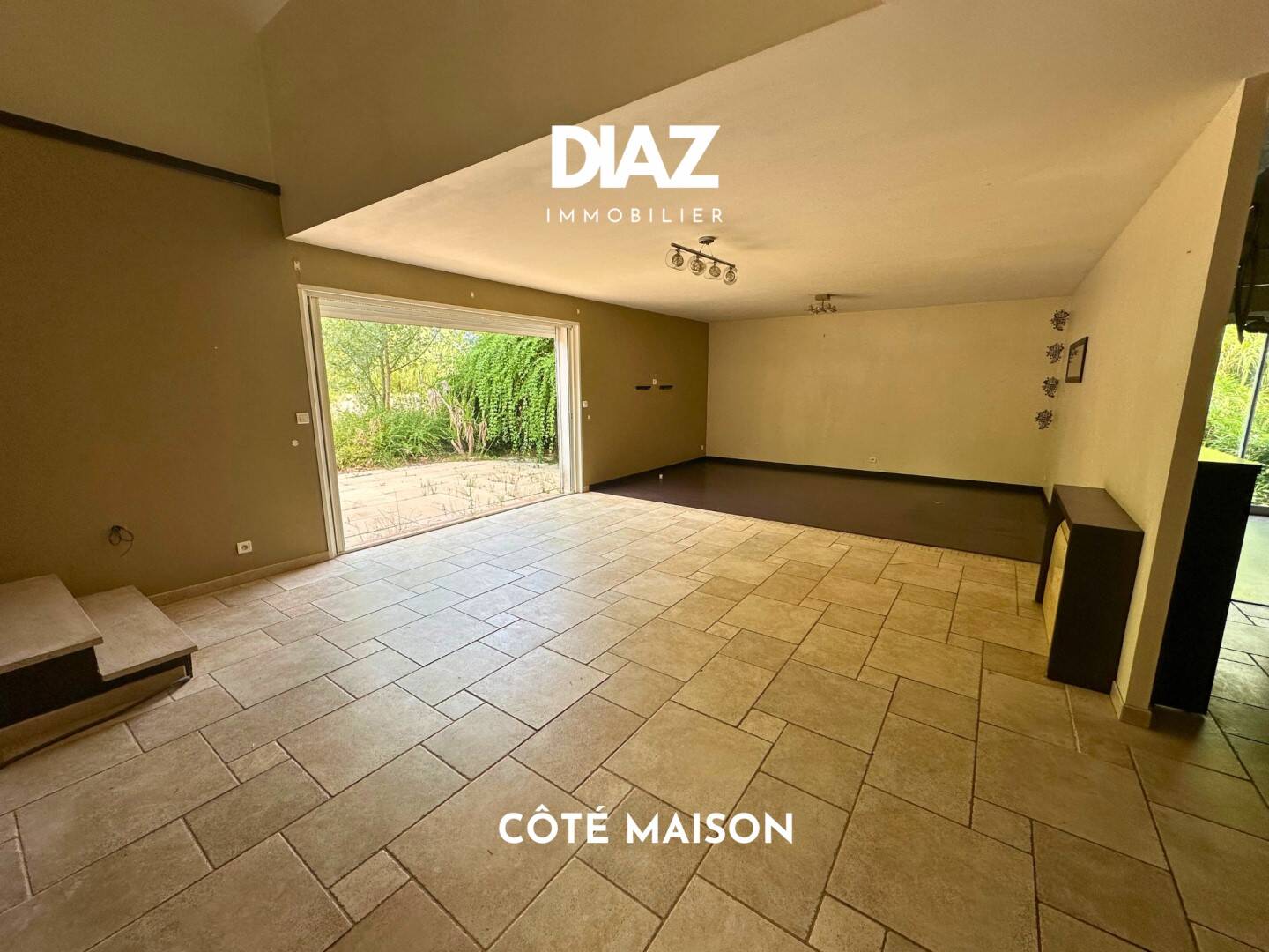 Maison à vendre, 130m², MONTBAZIN