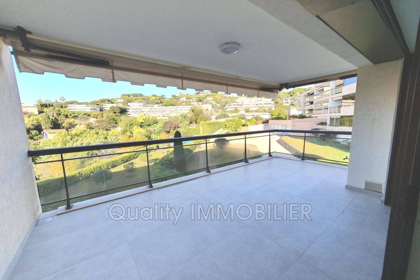 Maison à louer, 101m², CANNES