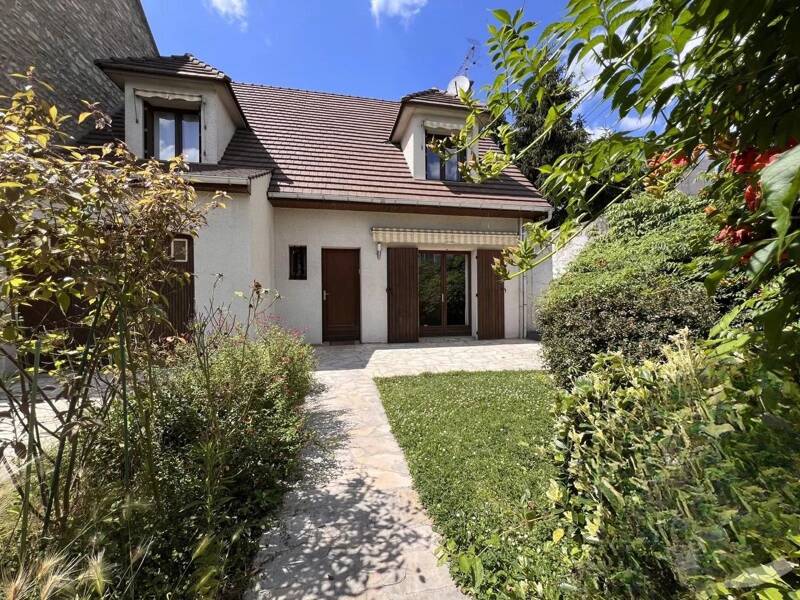 Maison à vendre, 200m², SAINT MAUR DES FOSSES