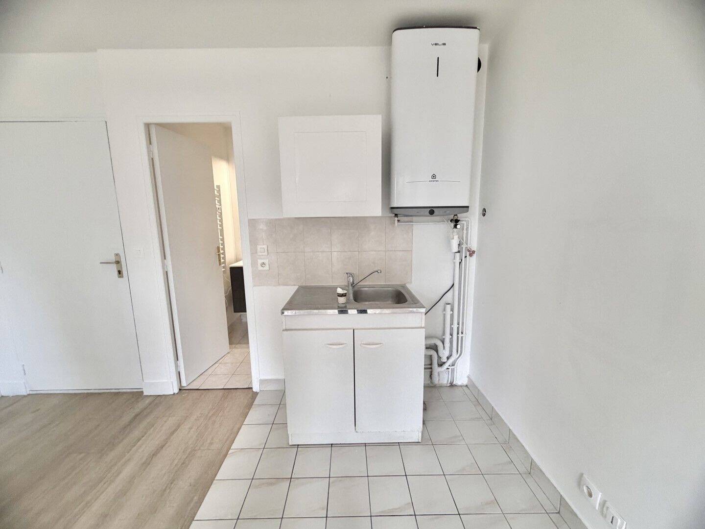 Maison à louer, 21m², NOISY LE GRAND