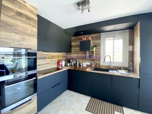 Appartement à vendre 555 000 € 5 pièces 3 chambres 130 m² RDC Saint-Mandrier-sur-Mer 83430