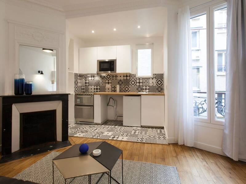 Maison à louer, 22m², PARIS 18E