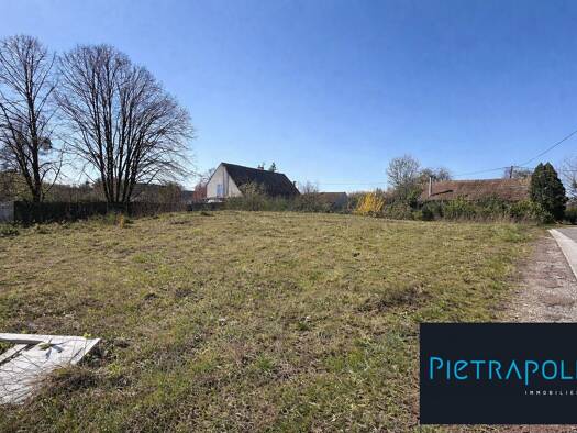 Terrain constructible viabilisé à vendre 84 500 € 650 m² de terrain Tart 21110