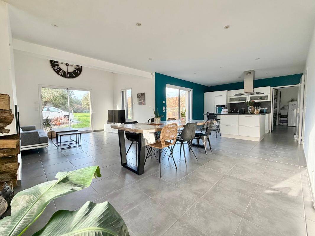 Maison à vendre, 146m², LA TURBALLE