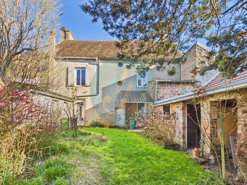 Maison à vendre, 160m², SAINT AMAND EN PUISAYE