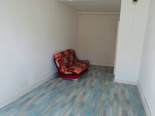 Appartement à louer 330 € 1 pièce 22 m² 2ème étage dès le 28/04/2026 Montferrand Clermont-Ferrand 63100