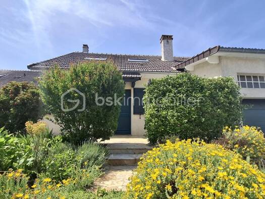 Maison de plain-pied à vendre 412 000 € 6 pièces 4 chambres 120 m² Ouest Saint-Arnoult-en-Yvelines 78730