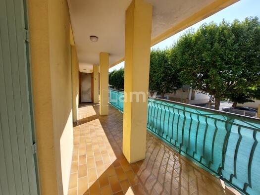 Appartement à louer 878 € 4 pièces 88,8 m² Étage 1/4 Les Plantiers-route de Marseille Sisteron 04200