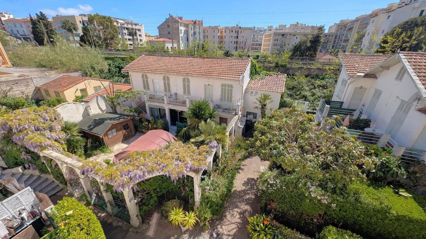 Maison à louer, 27m², JUAN LES PINS