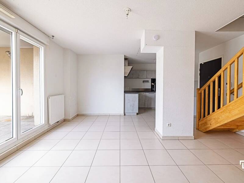 Maison à louer, 70m², MARSEILLE 10E