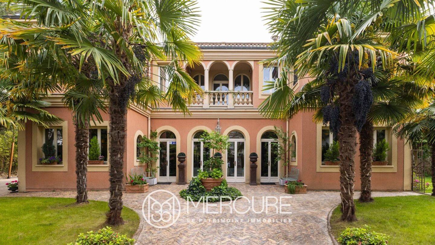 Maison à vendre, 450m², SAINT MAUR DES FOSSES