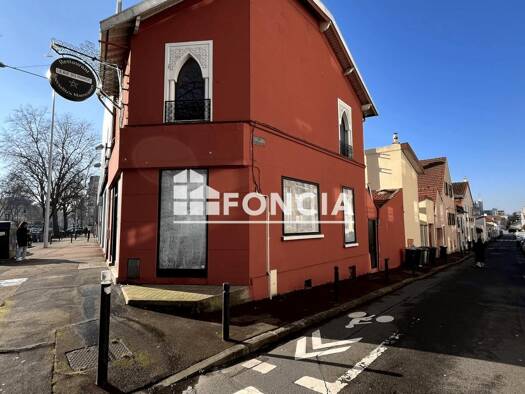 Restaurant à vendre Fonds de commerce 1 050 000 € 170 m² d'espace de restauration Vieux Pont Nanterre 92000