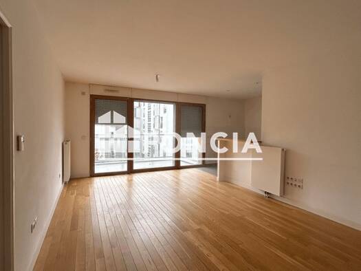 Appartement à louer 1 124 € 3 pièces 2 chambres 81,4 m² 3ème étage Ile de France Les Ulis 91940