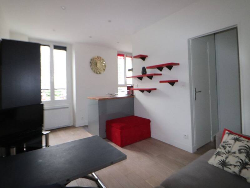 Maison à louer, 18m², PARIS 18E