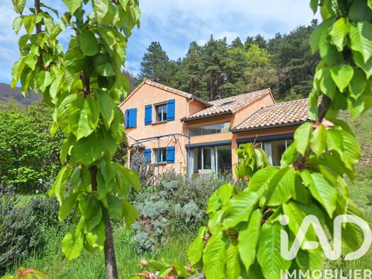 Maison à vendre 420 000 € 7 pièces 4 chambres 153 m² 2 855 m² de terrain Marignac-en-Diois 26150