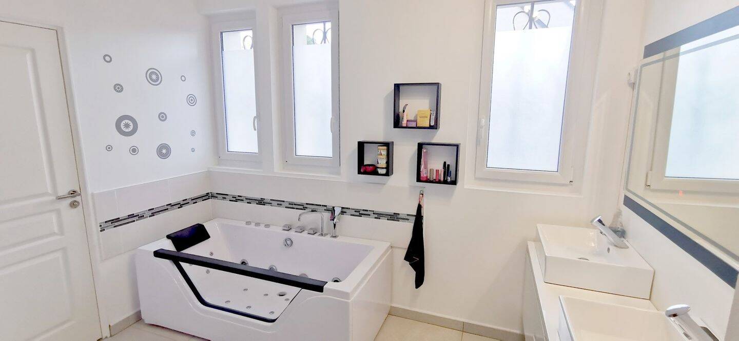 Maison à vendre, 133m², LA CHAUSSEE SAINT VICTOR