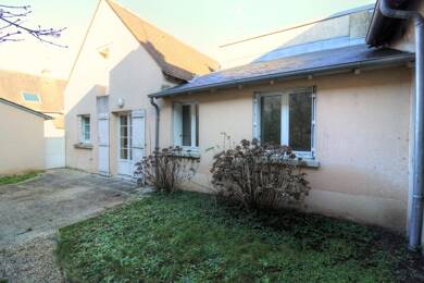 Maison à louer 820 € 3 pièces 2 chambres 78 m² 93 m² de terrain Châteauneuf-sur-Loire 45110