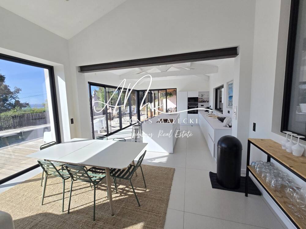 Maison à vendre, 180m², LA CROIX VALMER