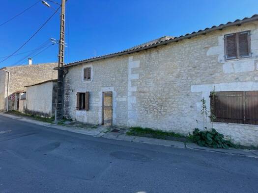 Maison à vendre 60 000 € 3 pièces 2 chambres 86 m² 80 m² de terrain Centre Ruelle-sur-Touvre 16600