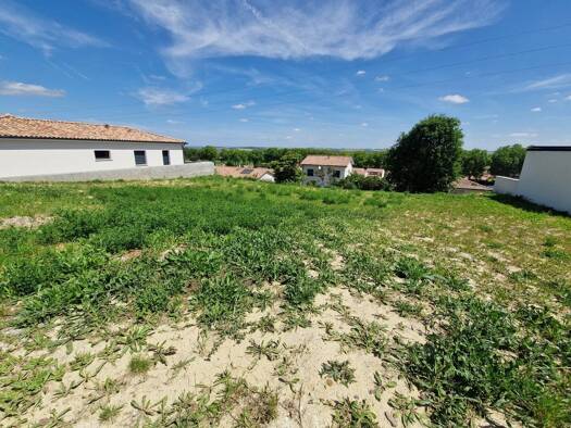 Terrain constructible viabilisé à vendre 168 000 € 800 m² de terrain Montgiscard 31450