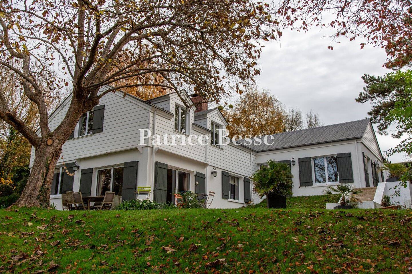 Maison à vendre, 370m², SAINT NOM LA BRETECHE