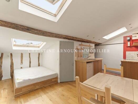 Appartement à vendre 233 000 € 1 pièce 24 m² Étage 5/5 Paris 3ème arrondissement 75003