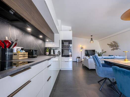 Appartement à vendre 530 000 € 3 pièces 2 chambres 64,69 m² Étage 2/2 Aix-les-Bains 73100
