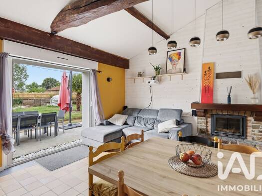 Maison à vendre 220 000 € 3 pièces 2 chambres 70 m² 331 m² de terrain Saint-Mars-de-Coutais 44680