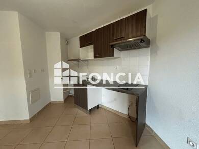 Appartement à louer 561 € 2 pièces 1 chambre 40,8 m² RDC/3 Basses Ferrailles-Jas Cavaillon 84300