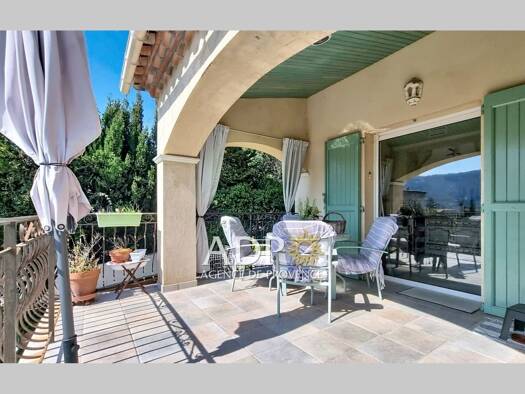 Maison de plain-pied à vendre 549 000 € 3 pièces 2 chambres 75,2 m² 769 m² de terrain Pégomas 06580