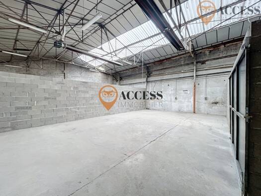 Garage/Stationnement à louer 1 500 € 94 m² Groslay 95410