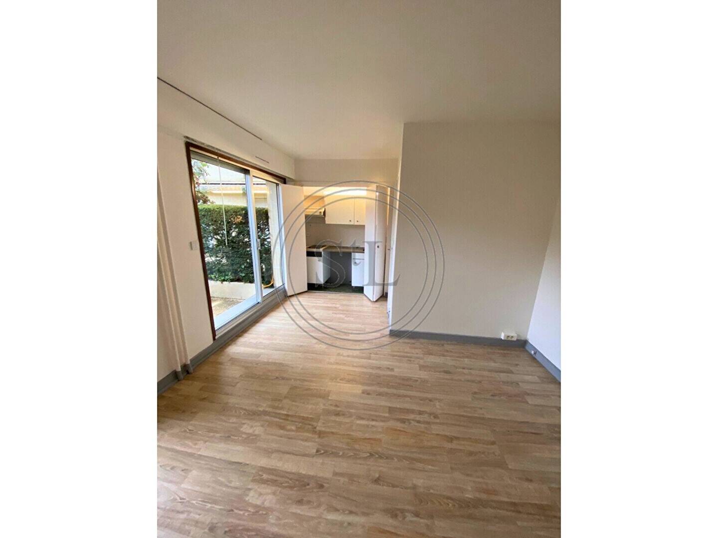 Maison à louer, 22m², VERSAILLES