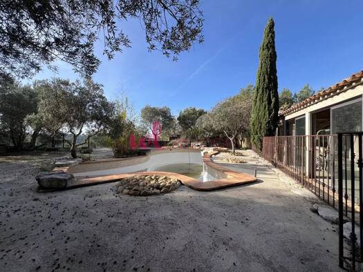 Maison à vendre 545 000 € 7 pièces 4 chambres 160 m² 1 680 m² de terrain Fabregoules-Caillols-Rougiere-Peyrards Septèmes-les-Vallons 13240